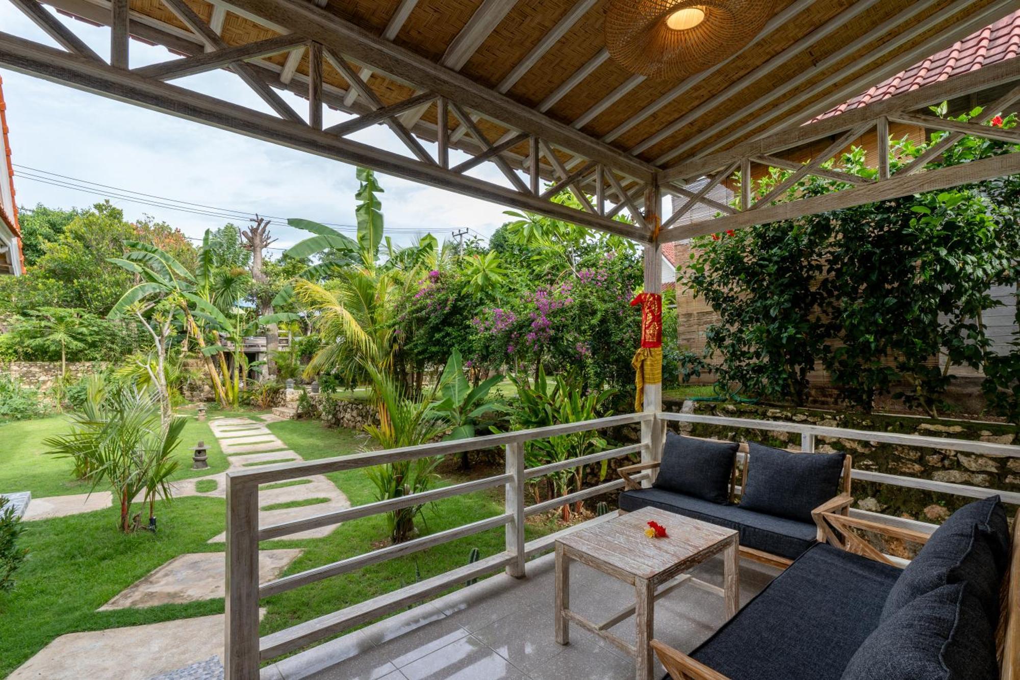 Le Biu Garden View Hotel Nusa Lembongan  Exterior photo