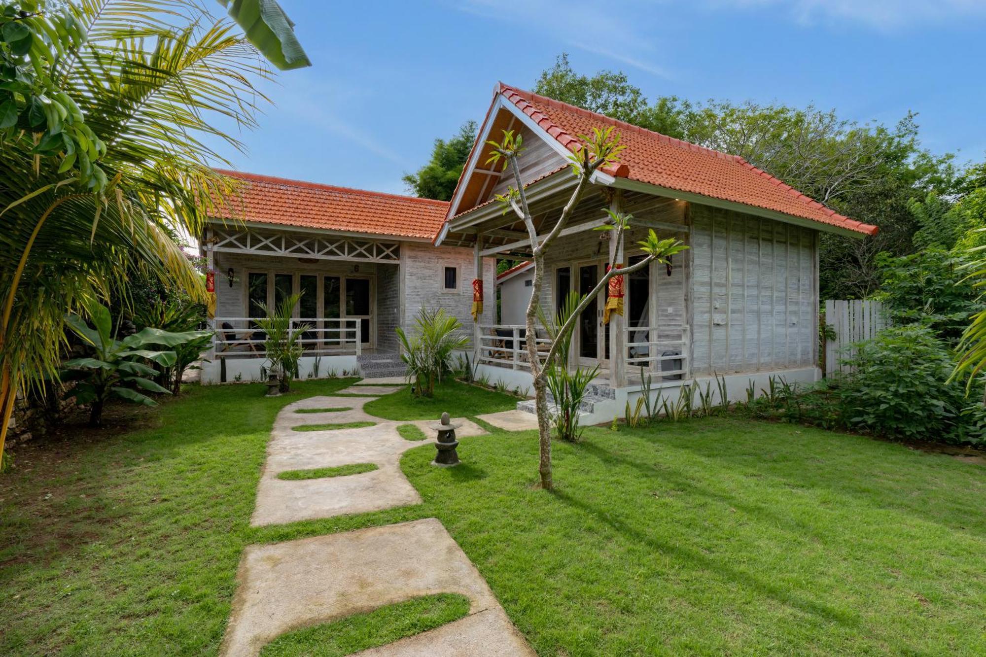 Le Biu Garden View Hotel Nusa Lembongan  Exterior photo